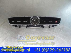 Used Radio control panel Mercedes E (W213) E-350d 3.0 V6 24V Price € 124,99 Margin scheme offered by Autodemontagebedrijf De Ooyevaar