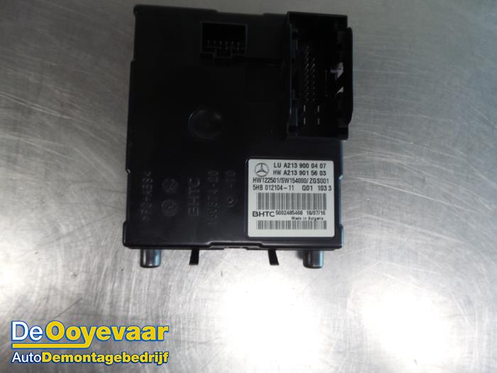 Begagnade Klimatmodul Mercedes E (W213) E-350d 3.0 V6 24V Pris € 19,99 Marginaltabell erbjuds av Autodemontagebedrijf De Ooyevaar