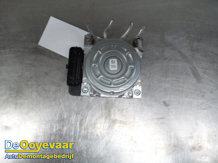 ABS pump from a Renault Espace (RFCJ) 2.0 Blue dCi 200 2019