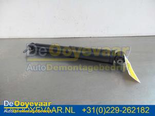 Used Rear shock absorber, left Renault Scénic IV (RFAJ) 1.3 TCE 16V Price € 29,99 Margin scheme offered by Autodemontagebedrijf De Ooyevaar