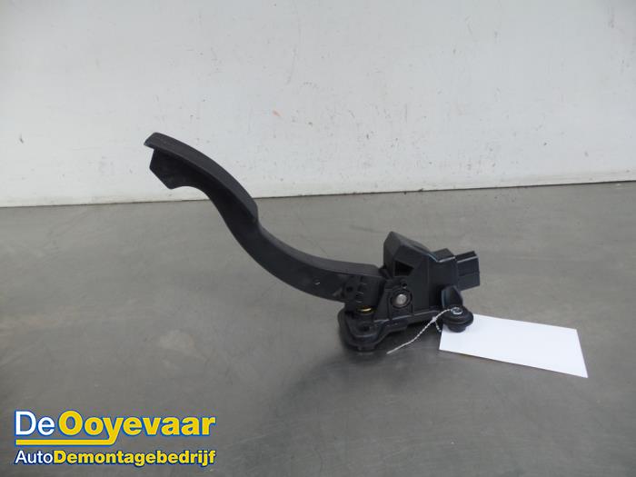 Begagnade Gaspedalsensor Mitsubishi Outlander (GF/GG) 2.4 16V PHEV 4x4 Pris € 25,00 Marginaltabell erbjuds av Autodemontagebedrijf De Ooyevaar