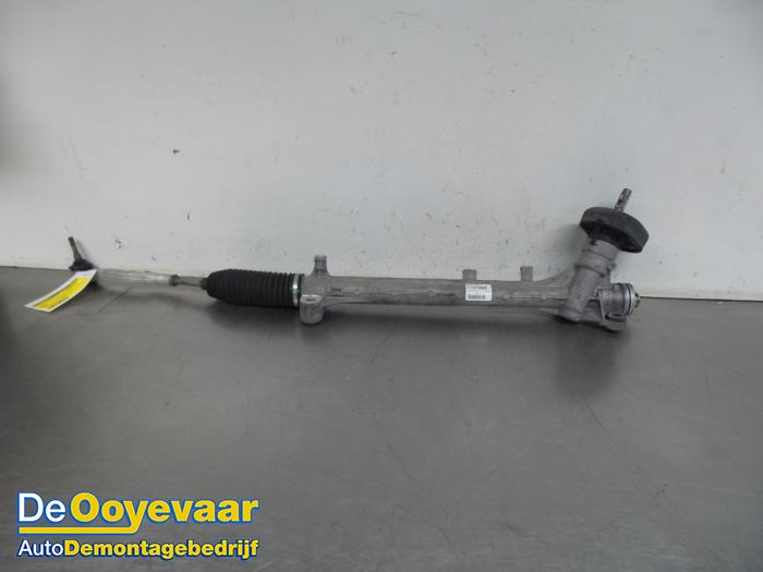 Steering box from a Renault Megane IV (RFBB) 1.2 Energy TCE 100 2017