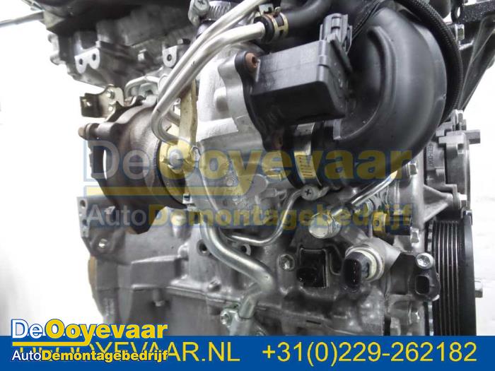 Motor from a Toyota Auris (E18) 1.2 T 16V 2016