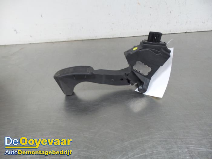Begagnade Gaspedalsensor Toyota Auris (E18) 1.2 T 16V Pris € 19,99 Marginaltabell erbjuds av Autodemontagebedrijf De Ooyevaar