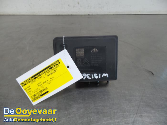 Used ABS pump Citroen C3 (SC) 1.2 VTi 82 12V Price € 14,99 Margin scheme offered by Autodemontagebedrijf De Ooyevaar