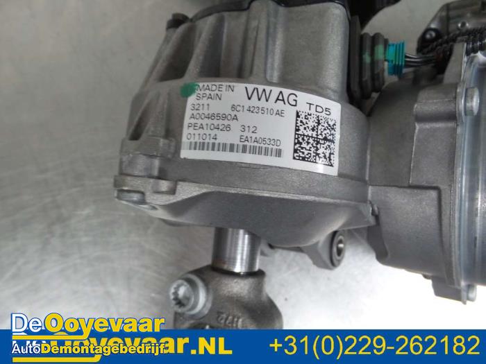 Electric power steering unit from a Volkswagen Polo V (6R) 1.0 12V BlueMotion Technology 2015