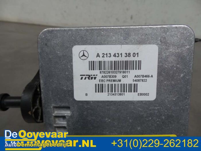 Bomba ABS de un Mercedes-Benz E Estate (S213) E-400 3.5 V6 Turbo 4-Matic 2018
