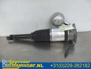 Used Rear shock absorber rod, left Volkswagen Phaeton (3D) 3.0 V6 TDI 24V 4Motion Price € 149,99 Margin scheme offered by Autodemontagebedrijf De Ooyevaar