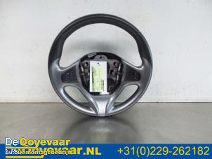 Used Steering wheel Renault Clio IV Estate/Grandtour (7R) 1.5 Energy dCi 90 FAP Price € 44,99 Margin scheme offered by Autodemontagebedrijf De Ooyevaar