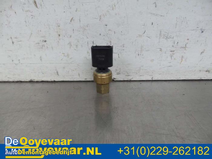 Fuel pressure sensor Opel Adam 1.0 Ecotec 12V SIDI Turbo 13579380 B10XFT