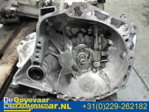 Used Gearbox Toyota Aygo (B40) 1.0 12V VVT-i Price € 275,00 Margin scheme offered by Autodemontagebedrijf De Ooyevaar