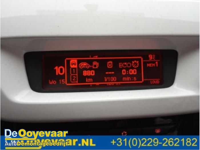 Clock from a Citroën C3 (SC) 1.6 HDi 92 2013