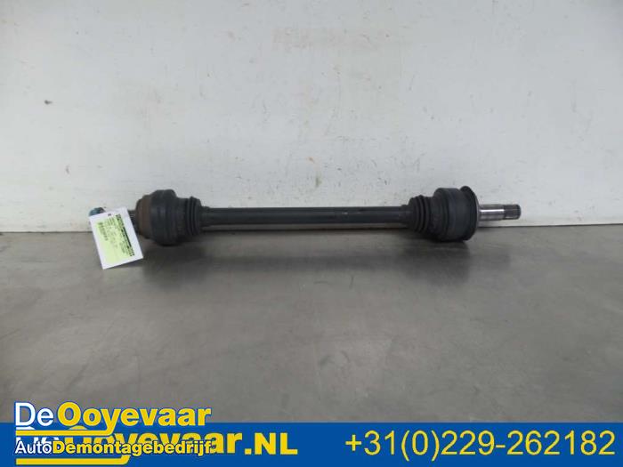 Drive shaft, rear right from a Mercedes-Benz E (W213) E-220d 2.0 Turbo 16V 2017