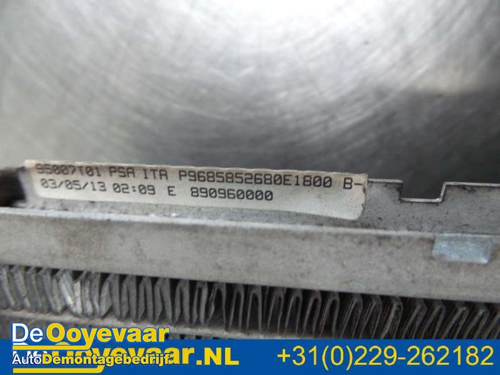 Kühler van een Citroën C3 (SC) 1.6 HDi 92 2013