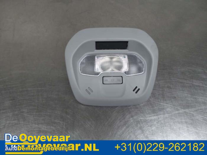 Begagnade Innerbelysning, fram Opel Karl 1.0 12V Pris € 15,00 Marginaltabell erbjuds av Autodemontagebedrijf De Ooyevaar