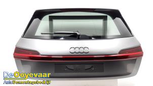 Usagé Hayon arrière Audi E-tron (GEN) 55 Prix € 399,99 Règlement à la marge proposé par Autodemontagebedrijf De Ooyevaar