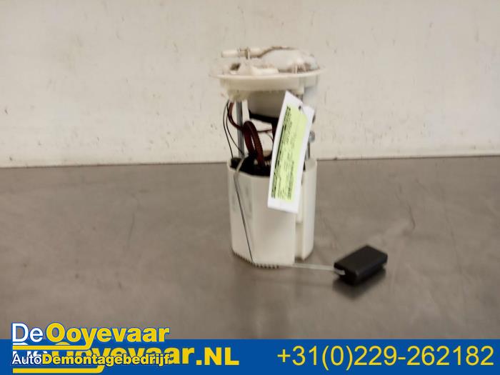 Used Petrol pump Ford Ka II 1.2 Price € 19,99 Margin scheme offered by Autodemontagebedrijf De Ooyevaar