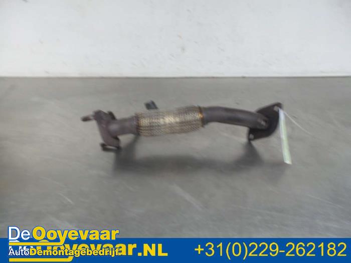 Exhaust front silencer from a Kia Picanto (JA) 1.0 12V 2017