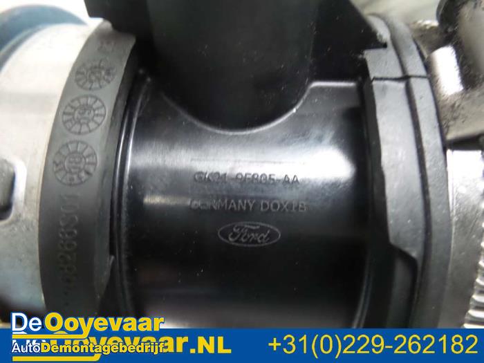 Intercooler Rohr van een Ford Transit Custom 2.0 TDCi 16V Eco Blue 105 2018