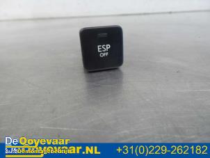 Używane Przelacznik ESP Citroen DS4 (NX) 1.6 e-Hdi 16V 110 Cena € 14,99 Procedura marży oferowane przez Autodemontagebedrijf De Ooyevaar