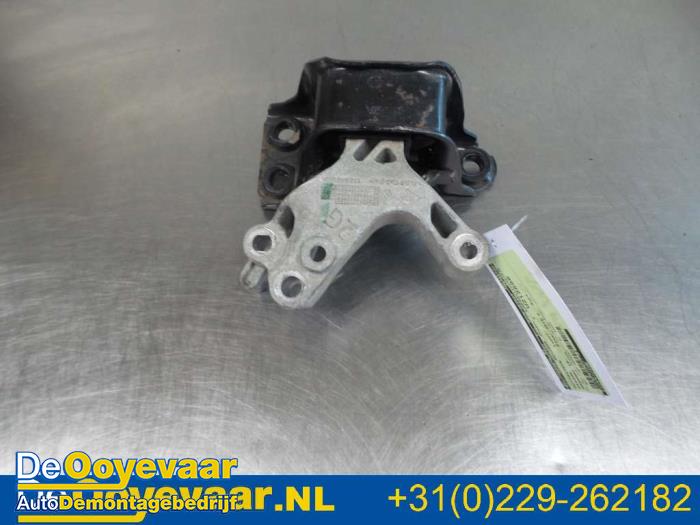 Usagé Support moteur Nissan Qashqai (J11) 1.2 DIG-T 16V Prix € 9,99 Règlement à la marge proposé par Autodemontagebedrijf De Ooyevaar