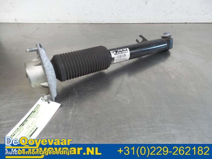 Rear shock absorber, right from a BMW X5 (F15) xDrive 25d 2.0 2015