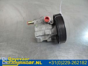 Used Power steering pump Volvo V40 (VW) 1.9 D Price € 24,99 Margin scheme offered by Autodemontagebedrijf De Ooyevaar