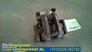 Used Rear brake calliper, left BMW 3 serie Touring (F31) 320i 2.0 16V Price € 29,98 Margin scheme offered by Autodemontagebedrijf De Ooyevaar
