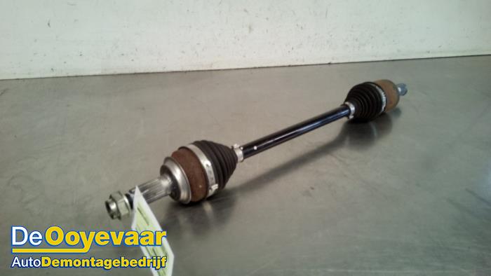 Gebrauchte Antriebswelle links vorne Honda Jazz (GK/GP) 1.3 -i-VTEC 16V Preis € 69,99 Margenregelung angeboten von Autodemontagebedrijf De Ooyevaar