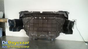 Used Bash plate Honda Jazz (GK) 1.3 -i-VTEC 16V Price € 124,99 Margin scheme offered by Autodemontagebedrijf De Ooyevaar
