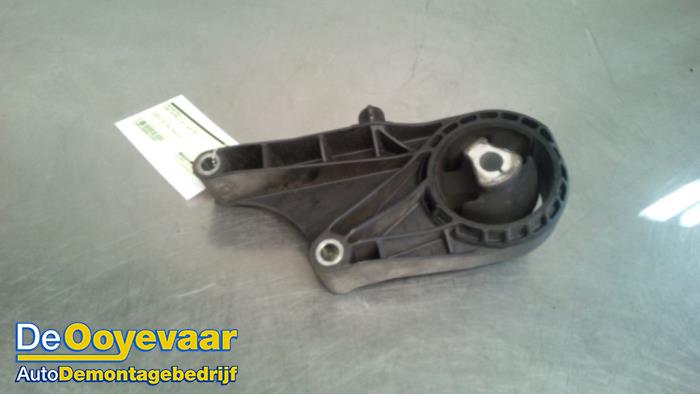 Used Engine mount Opel Astra J Sports Tourer (PD8/PE8/PF8) 1.4 16V ecoFLEX Price € 9,99 Margin scheme offered by Autodemontagebedrijf De Ooyevaar