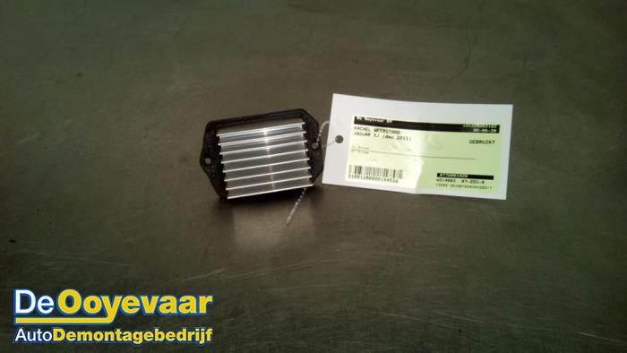 Heater resistor from a Jaguar XJ (X351) 3.0 D V6 24V 2011