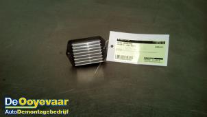 Used Heater resistor Jaguar XJ (X351) 3.0 D V6 24V Price € 24,99 Margin scheme offered by Autodemontagebedrijf De Ooyevaar