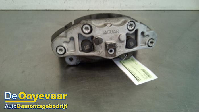 Front brake calliper, right from a Jaguar XJ (X351) 3.0 D V6 24V 2011