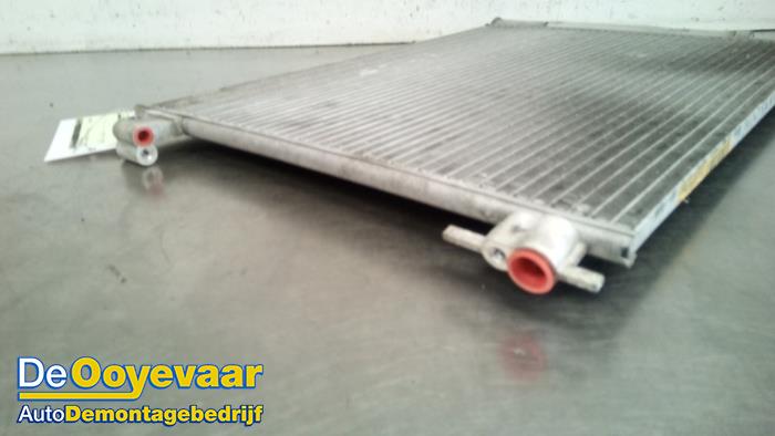 Air conditioning condenser from a Renault Twingo III (AH) 1.0 SCe 70 12V 2014