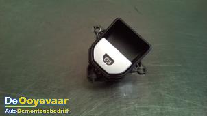 Used Parking brake switch Landrover Range Rover Evoque (LVJ/LVS) 2.2 SD4 16V Price € 19,98 Margin scheme offered by Autodemontagebedrijf De Ooyevaar