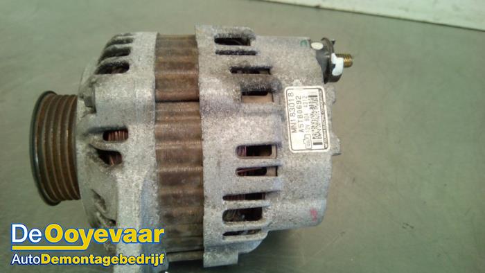 Usagé Dynamo Mitsubishi Lancer Wagon (CS/CT) 1.6 16V Prix € 15,00 Règlement à la marge proposé par Autodemontagebedrijf De Ooyevaar