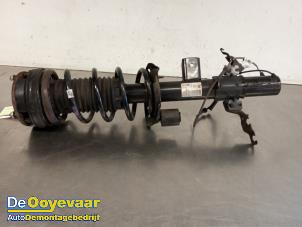 Used Rear shock absorber rod, left Landrover Range Rover Evoque (LVJ/LVS) 2.2 SD4 16V Price € 89,99 Margin scheme offered by Autodemontagebedrijf De Ooyevaar