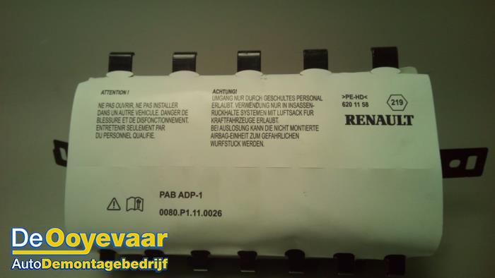 Poduszka powietrzna prawa (deska rozdzielcza) z Renault Clio IV Estate/Grandtour (7R) 1.5 Energy dCi 90 FAP 2015
