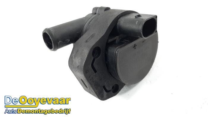 Additional water pump Infiniti Q30 1.5d - A2118350028 BOSCH