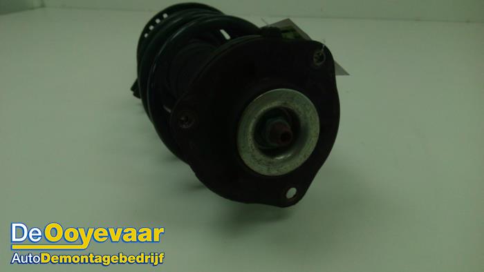 Barre amortisseur avant droit d'un Volkswagen Tiguan (5N1/2) 2.0 TDI 16V 4Motion 2012