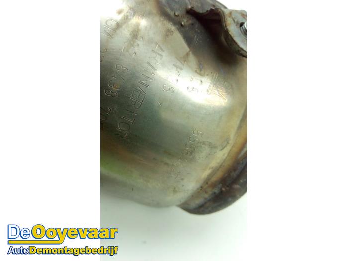 Catalytic converter from a Opel Astra H SW (L35) 1.9 CDTi 16V 120 2007