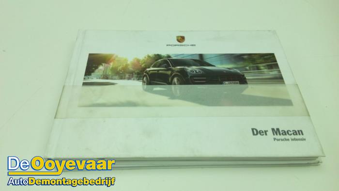 Używane Instrukcja Porsche Macan (95B) Cena € 15,00 Procedura marży oferowane przez Autodemontagebedrijf De Ooyevaar