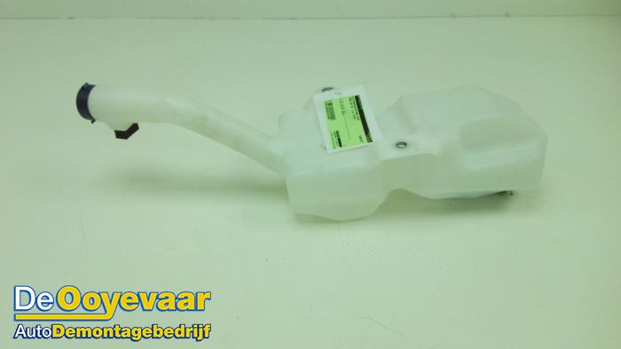 Front windscreen washer reservoir from a Ford Ka II 1.2 2012