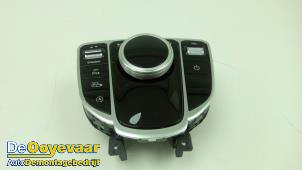 Used I-Drive knob Mercedes E (W213) E-200 2.0 Turbo 16V Price € 189,99 Margin scheme offered by Autodemontagebedrijf De Ooyevaar