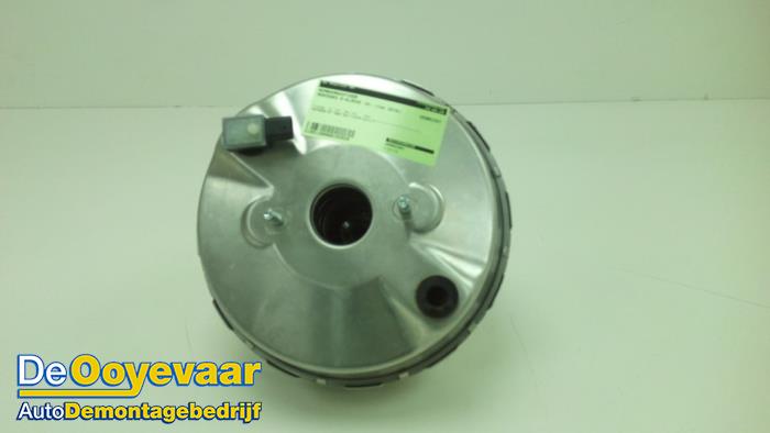 Usagé Servo frein Mercedes E (W213) E-200 2.0 Turbo 16V Prix € 39,99 Règlement à la marge proposé par Autodemontagebedrijf De Ooyevaar