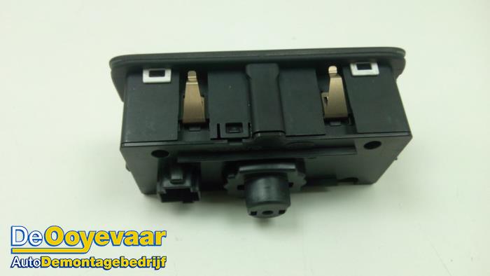 Light switch from a Volvo V60 I (FW/GW) 1.6 DRIVe 2013