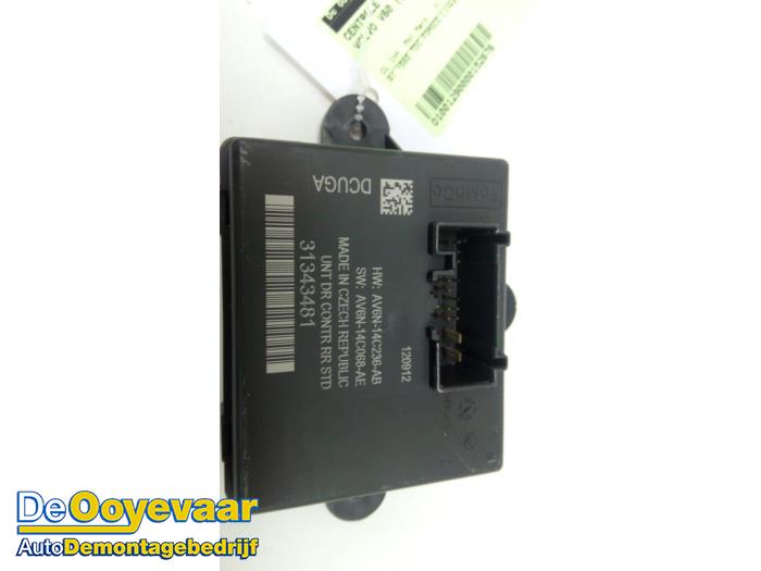 Central door locking module from a Volvo V60 I (FW/GW) 1.6 DRIVe 2013