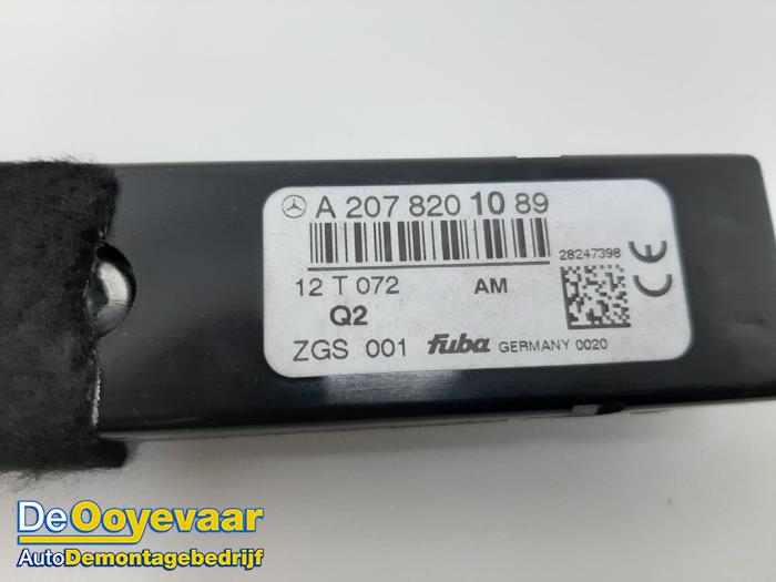 Antennenverstärker Mercedes E E-200 CGI 16V BlueEfficiency 