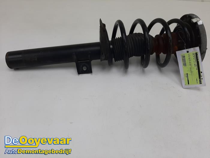 Front shock absorber rod, left from a BMW X4 (F26) xDrive20d 16V 2018